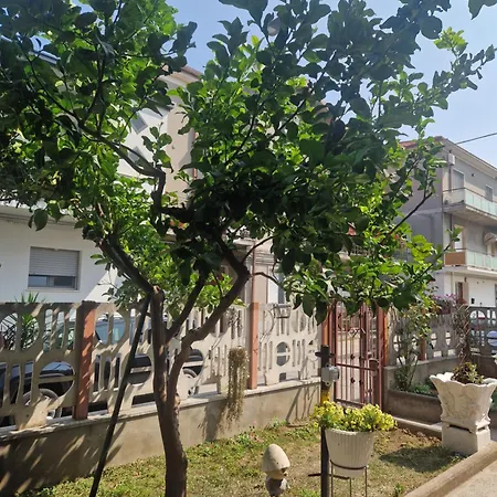 La Casa Di Ely شقة *